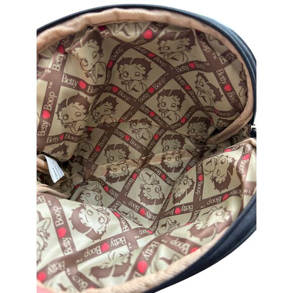 Betty‎ Boop Red Cosmetics Case - Picture 3 of 3